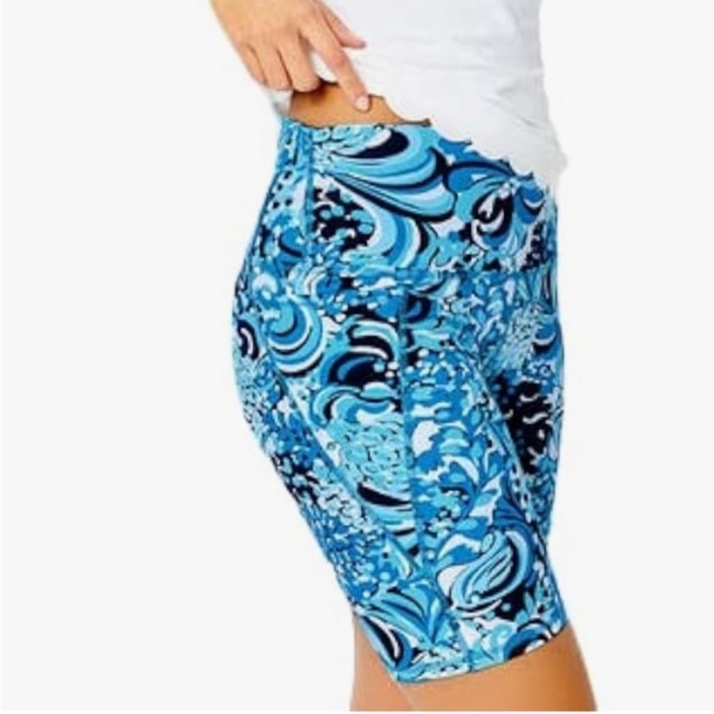 Lilly Pulitzer UPF 50+ Luxletic 8" South
Beach High Rise Bike Short S NWT - Picture 2 of 8